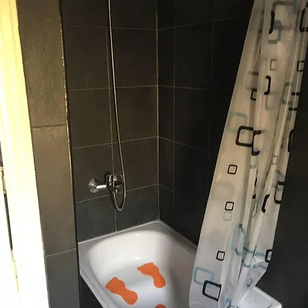 דירה Charming In With Terrace 55m²