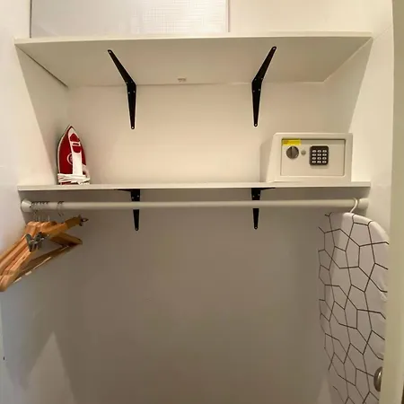 Charming In With Terrace 55m² דירה