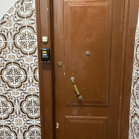 Charming In With Terrace 55m² דירה *